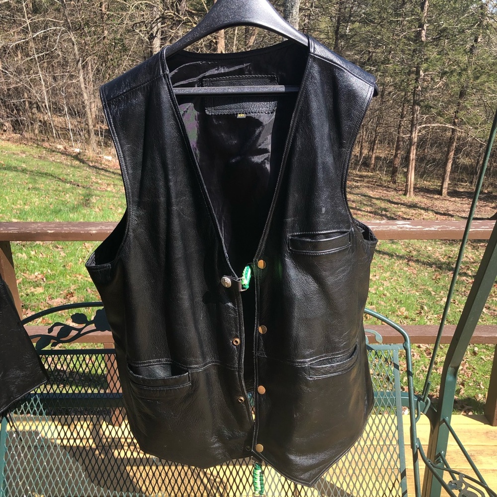 MENS Motorcycle Conceal Leather Vest 2XL